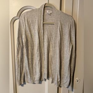 Old Navy light grey cardigan size medium